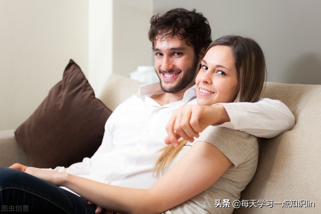 夫妻离婚以后，户口必须要迁走吗？